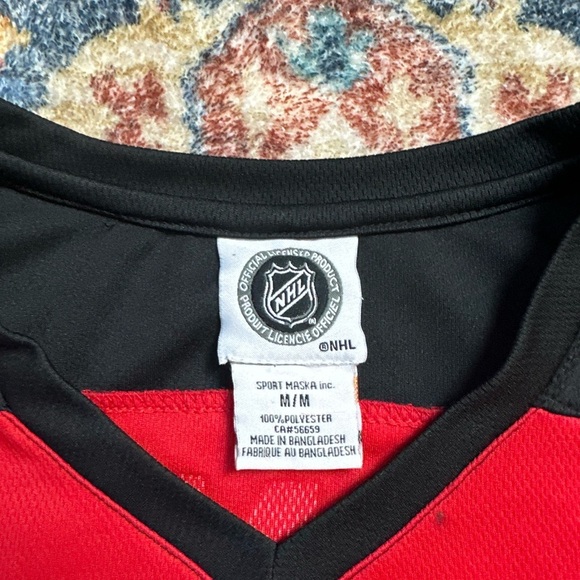 NHL Calgary Flames Jerome Iginla Hockey Jersey Medium - Picture 3 of 5